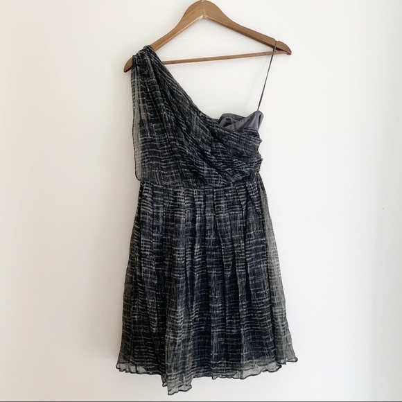 Alice + Olivia Gwendolyn Silk Chiffon One Shoulder Dress Sz 8 - Picture 7 of 9